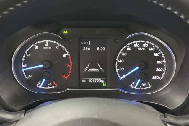 Toyota Yaris (2019) thumbnail 4