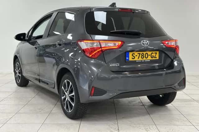 Toyota Yaris (2019) thumbnail 6