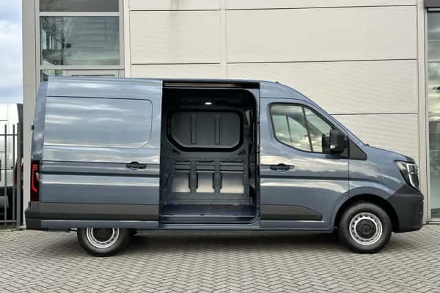 Renault Master (2024) thumbnail 5