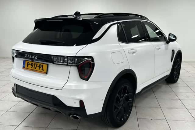 Lynk & Co 01 (2022) thumbnail 2