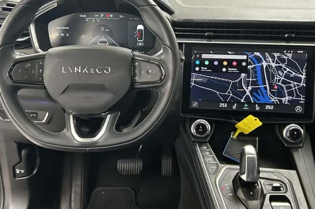 Lynk & Co 01 (2022) thumbnail 3