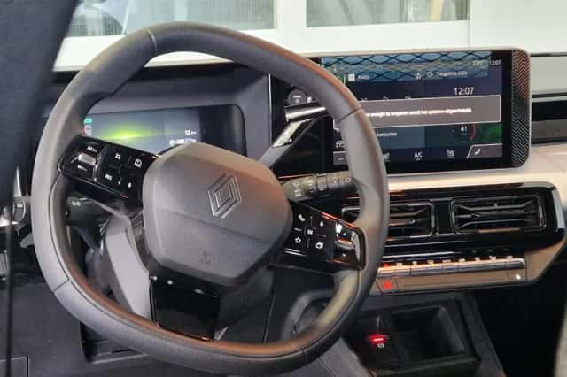 Renault 4 (2026) thumbnail 3