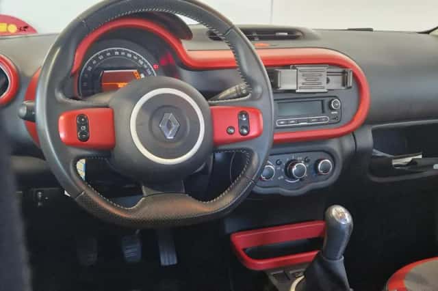 Renault Twingo (2014) thumbnail 3