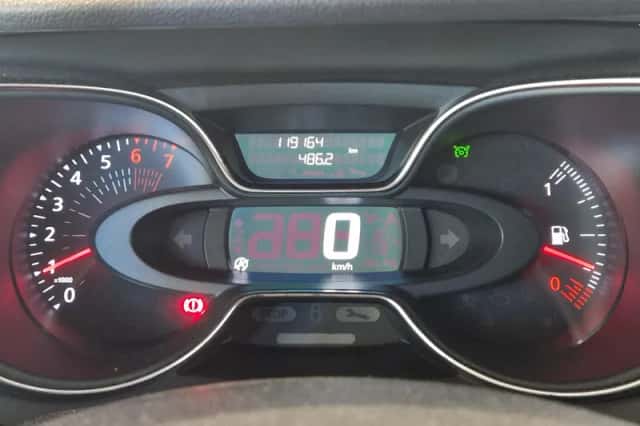 Renault Captur (2018) thumbnail 4