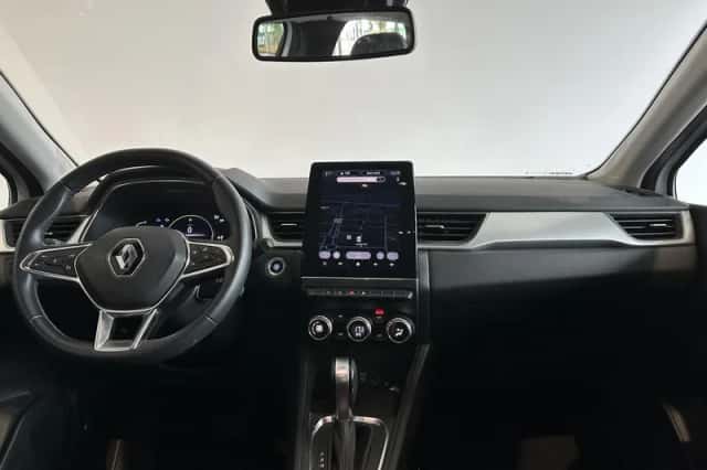 Renault Captur (2022) thumbnail 3