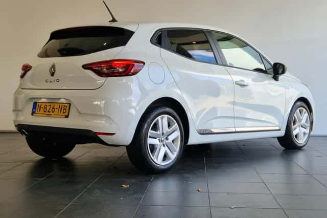 Renault Clio (2021) thumbnail 2