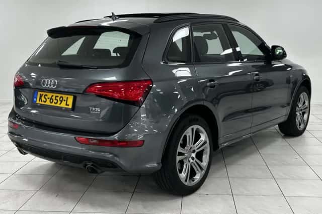 Audi Q5 (2017) thumbnail 2