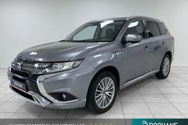 Mitsubishi Outlander (2021) thumbnail 1