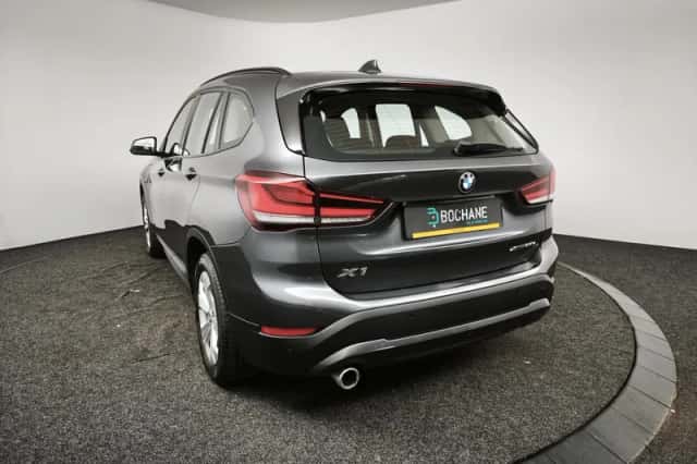 BMW X1 (2021) thumbnail 6