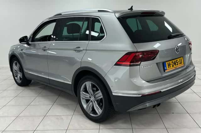 Volkswagen Tiguan (2018) thumbnail 6