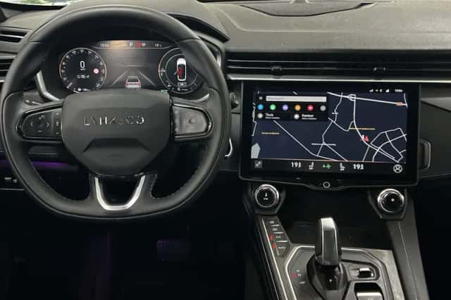 Lynk & Co 01 (2023) thumbnail 3