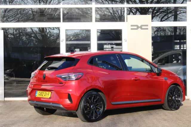 Renault Clio (2024) thumbnail 2