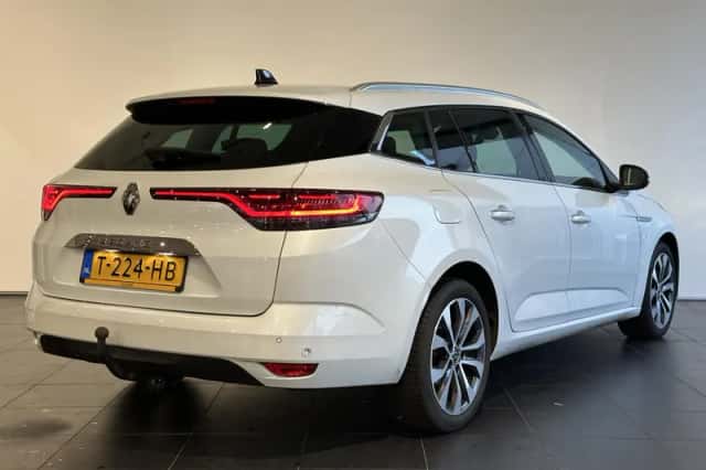 Renault Mégane (2023) thumbnail 2