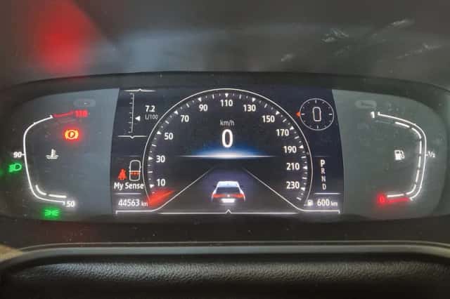 Renault Mégane (2023) thumbnail 4