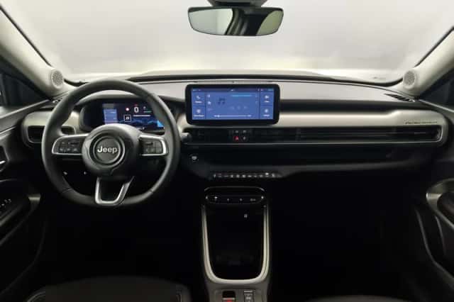 Jeep Avenger (2025) thumbnail 3
