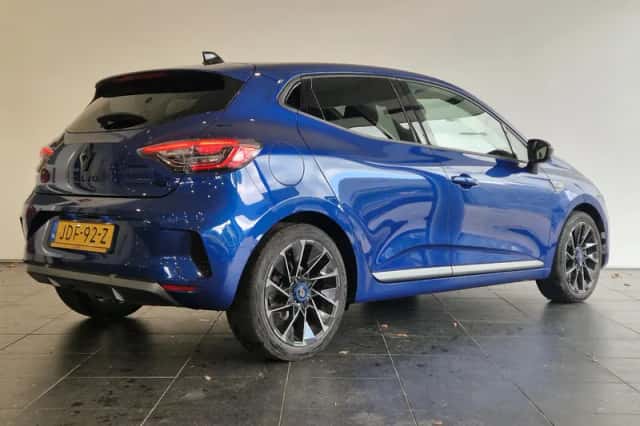 Renault Clio (2025) thumbnail 2