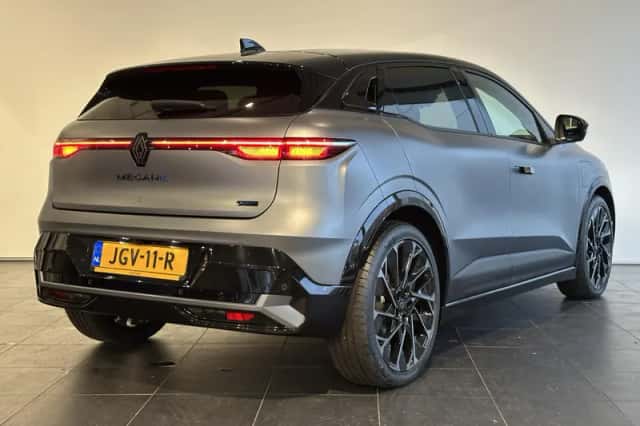 Renault Mégane E-Tech (2025) thumbnail 2
