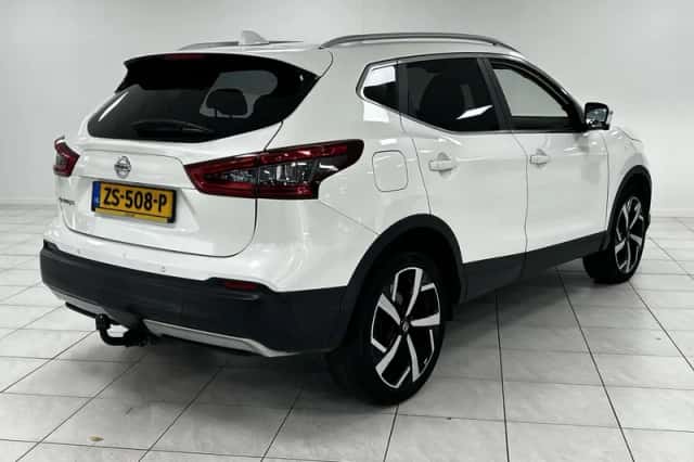 Nissan Qashqai (2019) thumbnail 2