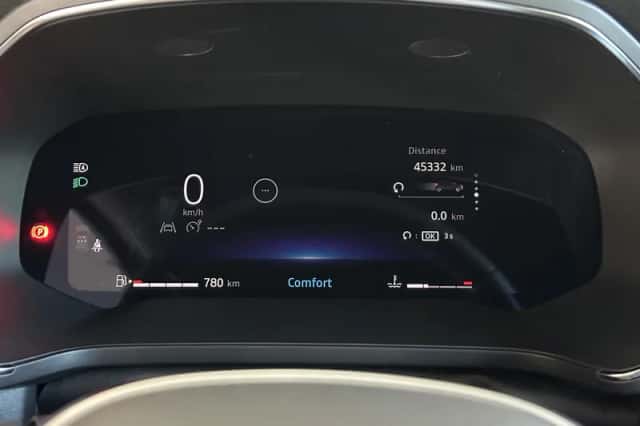 Renault Captur (2024) thumbnail 4