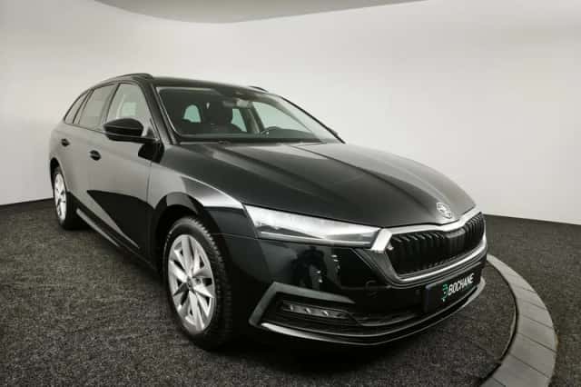 Škoda Octavia (2021) thumbnail 5