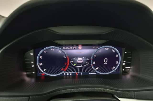 Škoda Karoq (2022) thumbnail 4