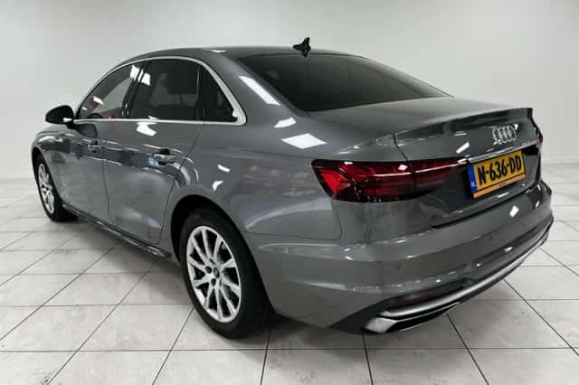 Audi A4 (2021) thumbnail 6