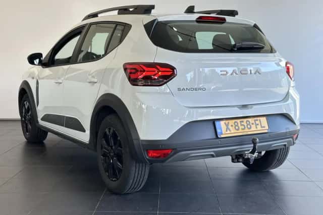 Dacia Sandero Stepway (2023) thumbnail 6