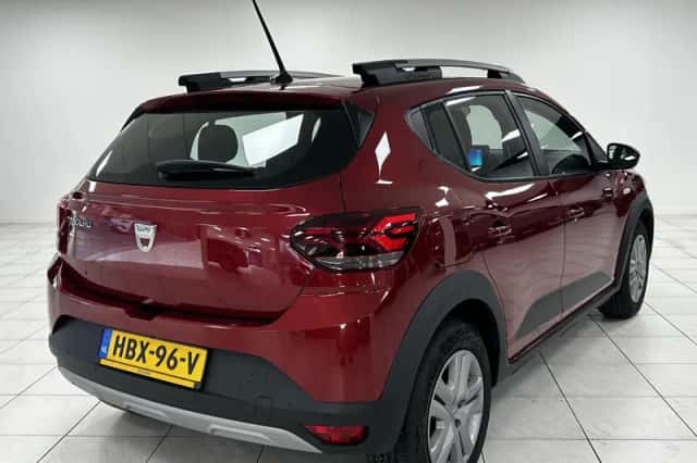 Dacia Sandero Stepway (2022) thumbnail 2