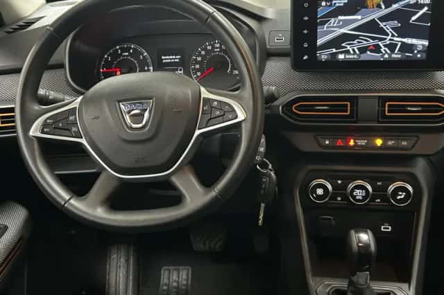 Dacia Sandero Stepway (2022) thumbnail 3