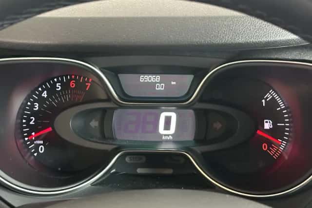 Renault Captur (2018) thumbnail 4