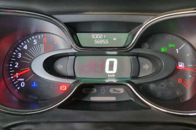 Renault Captur (2016) thumbnail 4