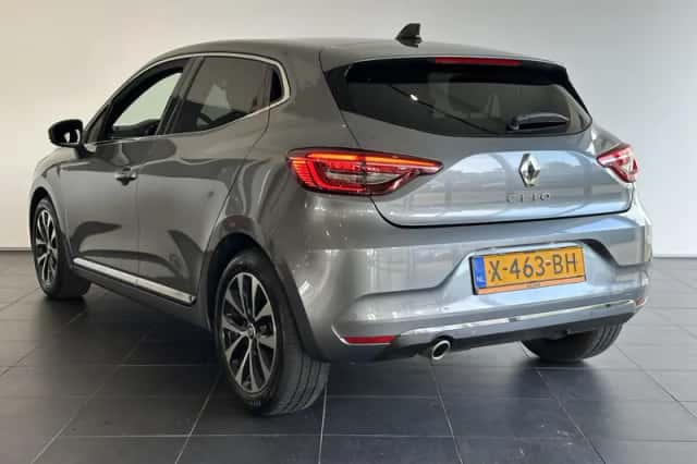 Renault Clio (2023) thumbnail 6