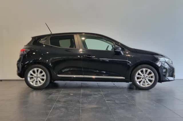 Renault Clio (2024) thumbnail 4