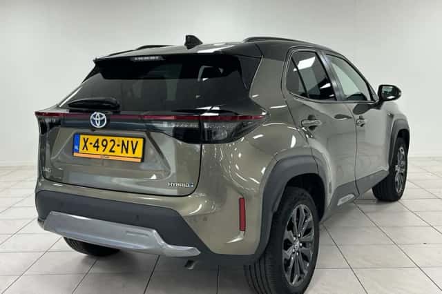 Toyota Yaris Cross (2023) thumbnail 2