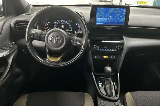 Toyota Yaris Cross (2023) thumbnail 3