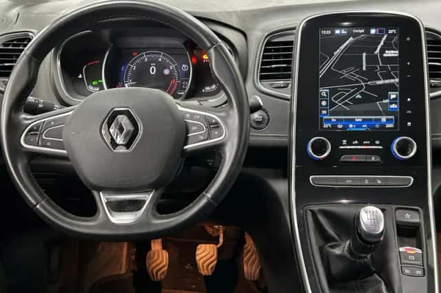 Renault Scénic (2019) thumbnail 3