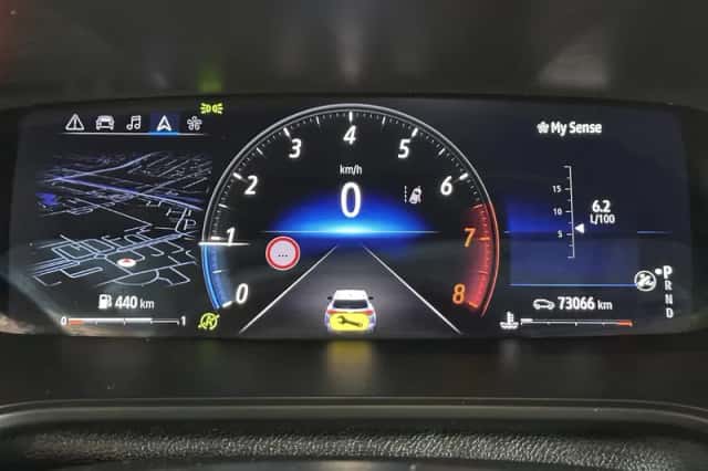 Renault Mégane (2023) thumbnail 4