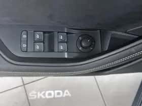 Škoda Superb (2021) thumbnail 17