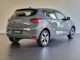 Dacia Sandero (2025) thumbnail 2