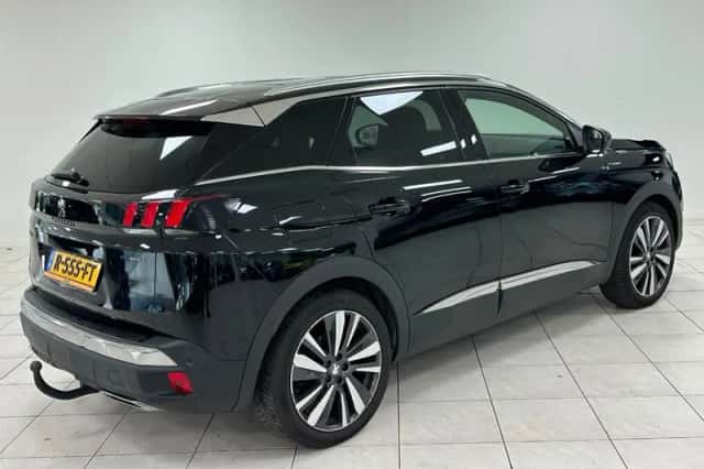 Peugeot 3008 (2020) thumbnail 2