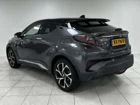 Toyota C-HR (2016) thumbnail 7