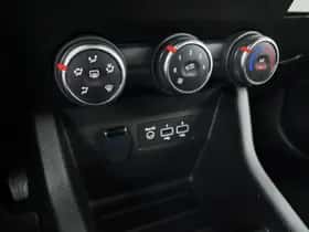 Renault Clio (2023) thumbnail 29