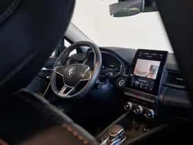 Renault Captur (2024) thumbnail 10