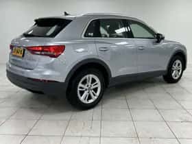 Audi Q3 (2019) thumbnail 2