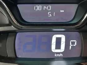 Renault Captur (2015) thumbnail 4