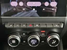 Renault Captur (2022) thumbnail 14