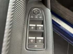Renault Captur (2022) thumbnail 23
