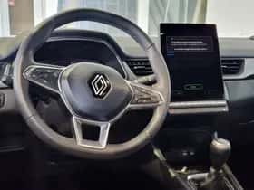 Renault Captur (2024) thumbnail 3