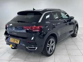 Volkswagen T-Roc (2021) thumbnail 2