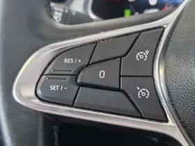 Renault Captur (2021) thumbnail 21